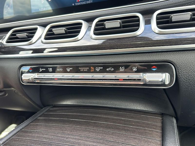Mercedes-Benz GLS 400d 4MATIC AMG AIRMATIC - fotka 25 z 36