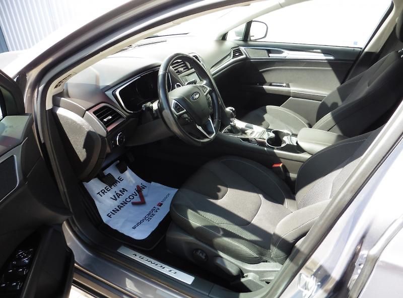 Ford Mondeo Titanium 1.5 EcoBoost - fotka 11 z 14