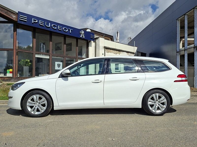 Peugeot 308 SW ACTIVE 1,2 PT M5 - fotka 4 z 23
