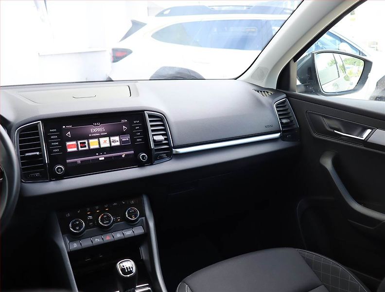 Škoda Karoq (2020) 1.6 TDI - fotka 8 z 17