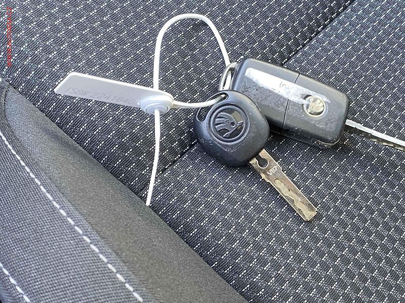 Škoda Rapid (2015) 1.2 TSi, Ambition, panor - fotka 16 z 16