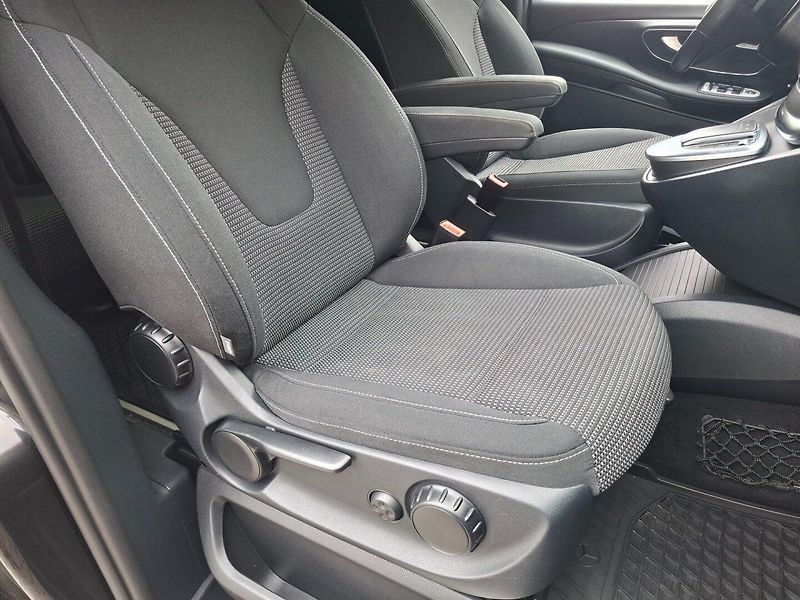Mercedes-Benz Třídy V (2020) V 300d 176kW 4MATIC -1.MAJITEL - fotka 19 z 29