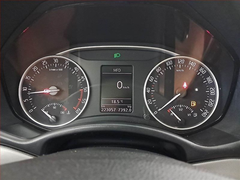 Škoda Octavia (2013) Elegance 1.6 TDI, Automat - fotka 11 z 17