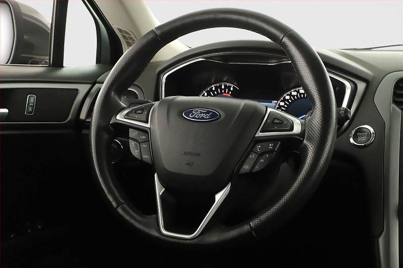 Ford Mondeo (2016) 2.0 TDCI, 4X4, Automat - fotka 13 z 14