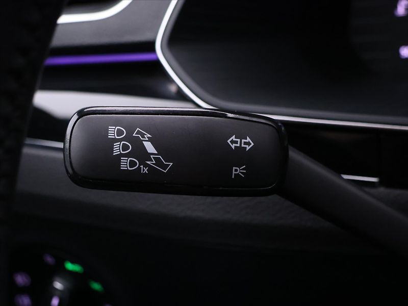 Škoda Superb 2,0 TDI 147kW CZ 4x4 L&K DSG D - fotka 26 z 52