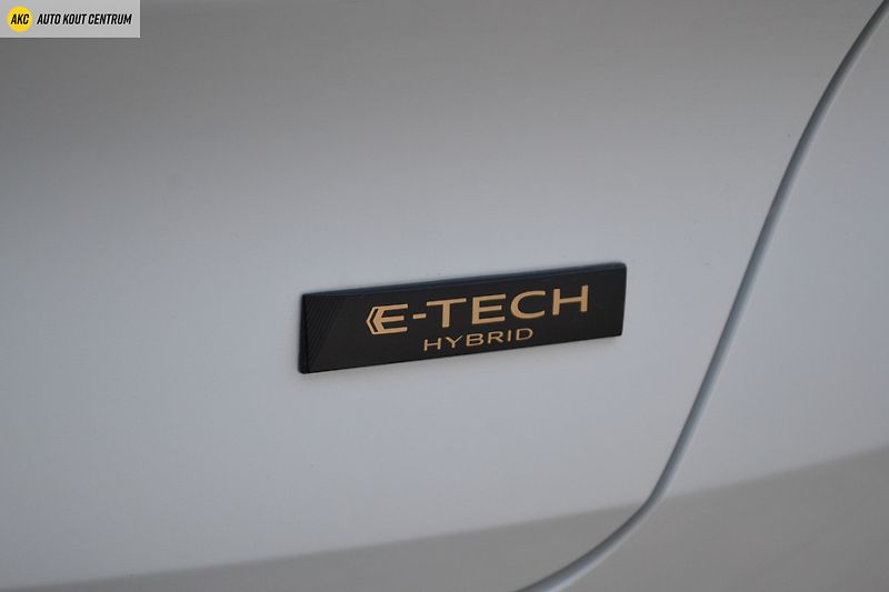 Renault Captur techno E-Tech full hybrid 145 - fotka 15 z 50