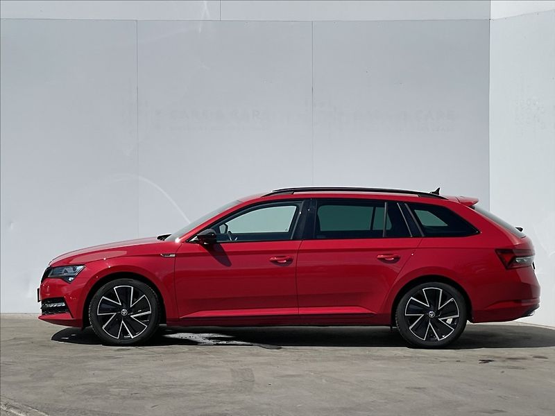 Škoda Superb 2,0 TDI Combi Sportline DCC - fotka 2 z 24