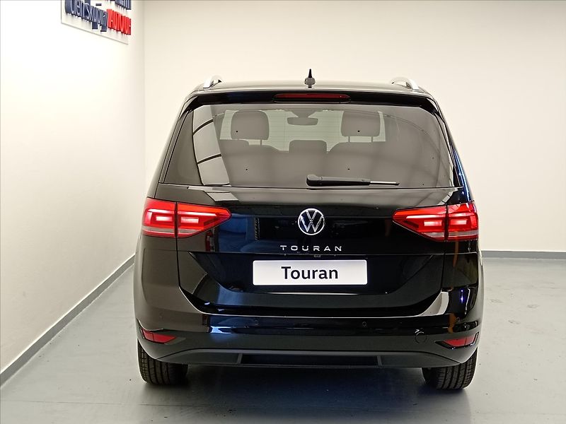 Volkswagen Touran (2026) 1,5 People TSI 110kW - fotka 5 z 18