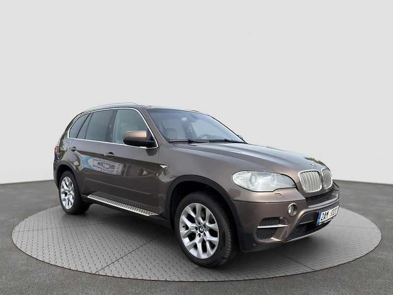 BMW X5 (2010) - fotka 9 z 28