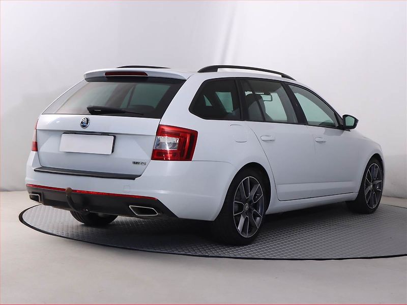 Škoda Octavia (2016) 2.0 TDI, Automat, Serv.kniha - fotka 5 z 18