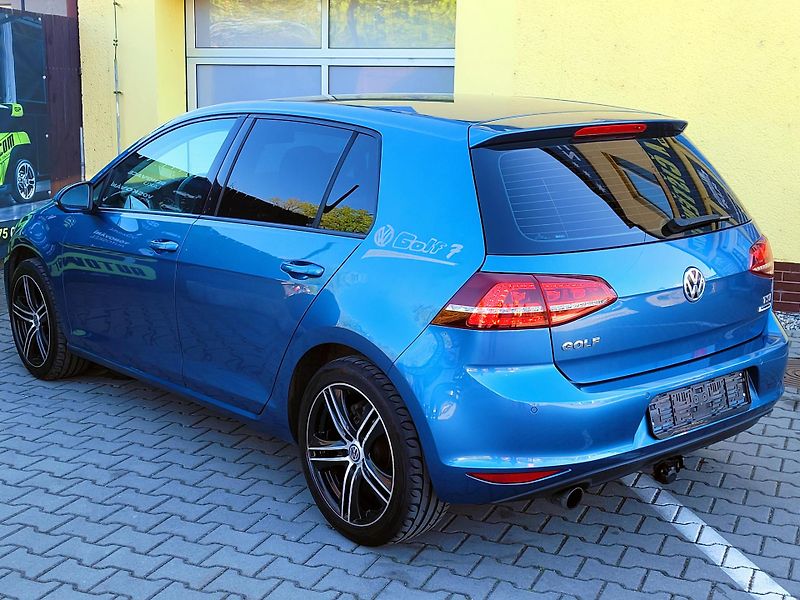 Volkswagen Golf CZ, VÝBAVA, SERV.KN.CEBIA      - fotka 17 z 74