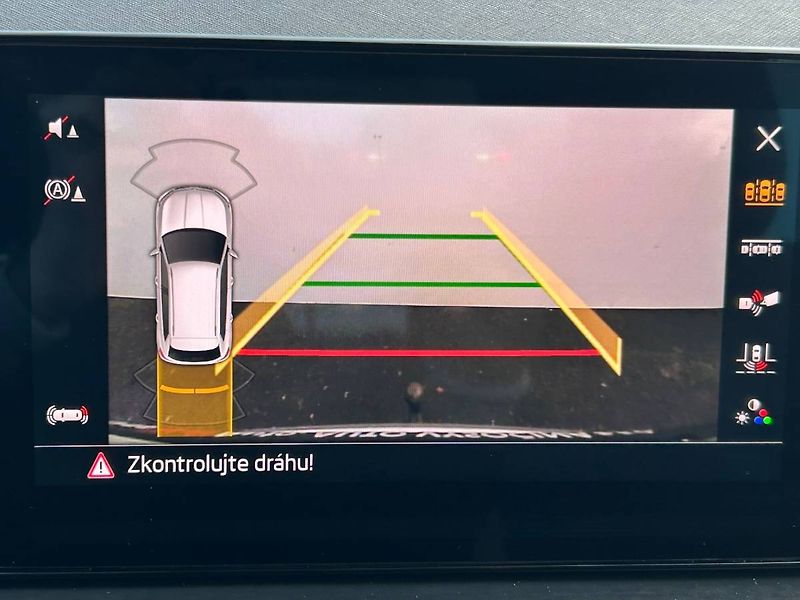 Škoda Kamiq (2023) 1.5 TSI 110kW TAŽNÉ - fotka 13 z 29