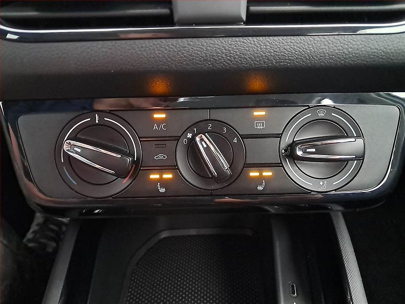 Škoda Scala (2025) Selection 1.0 TSI, ČR,1.maj - fotka 16 z 19