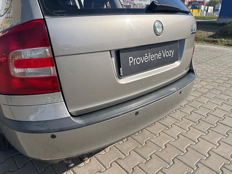 Škoda Octavia 1.9 TDI / 77 kW - fotka 25 z 25