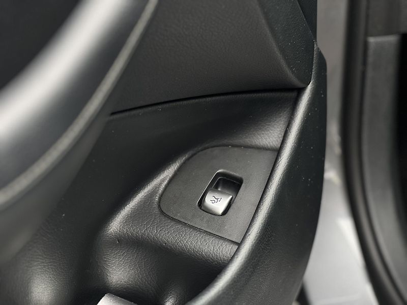 Mercedes-Benz Třídy E (2017)  E-Class 350d 4MATIC BURMESTER - fotka 22 z 30