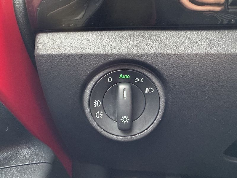 Škoda Citigo (2017) 1.0MPi Monte Carlo Bluetooth - fotka 9 z 48
