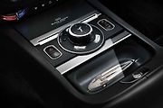 Rolls-Royce Wraith Black Arrow - vyladěný v každém detailu.