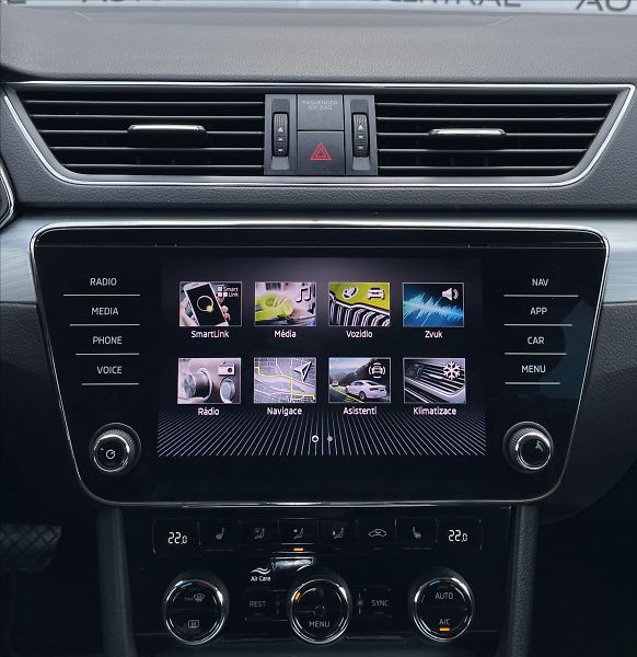 Škoda Superb 2,0 TDI DSG 110kw zachovalé,se - fotka 15 z 25