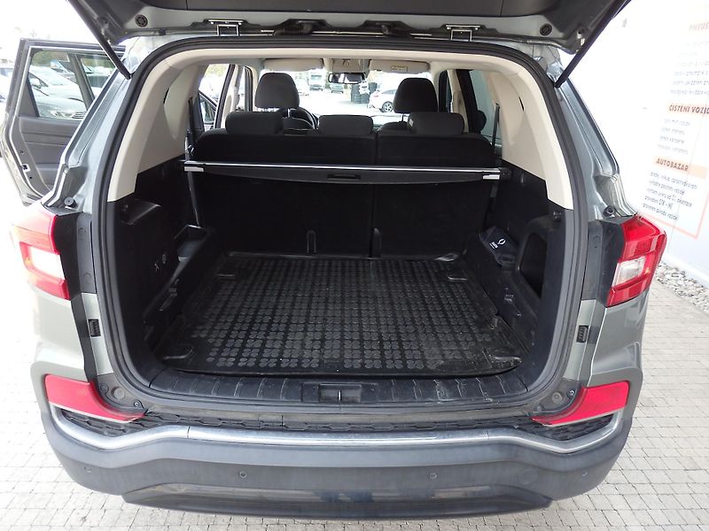 SsangYong Rexton 2.2 D 133 kW 4WD NAVIGACE - fotka 8 z 21