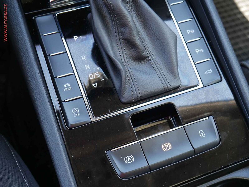 Škoda Superb (2019) 2.0TDi, DSG, webasto - fotka 22 z 24