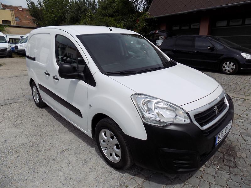 Peugeot Partner 1,6 HDI 73 KW KLIMA, TEMP, ČR - fotka 5 z 44