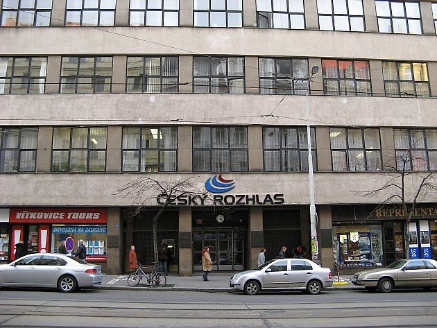 Výběr poplatků má na starosti Český rozhlas, který za porušení pravidel může vymáhat zákonnou přirážku., zdroj: Ludek /Wikimedia CC BY 3.0