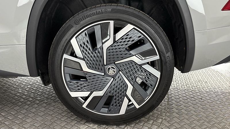 Škoda Kodiaq 2.0 TSI DSG 4x4 RS - fotka 19 z 30