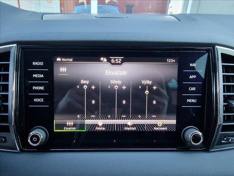Škoda Karoq 2.0TDI Style, původ ČR,1.Maj. - fotka 30 z 50