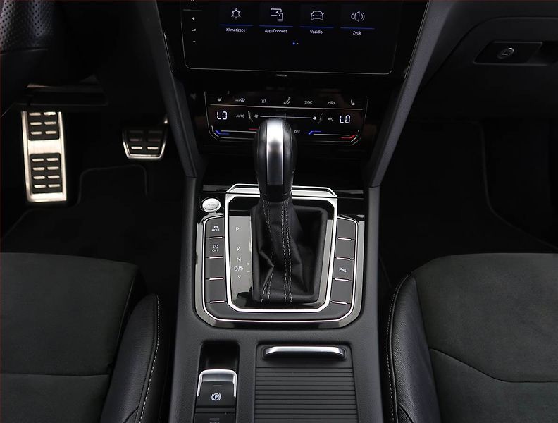 Volkswagen Arteon (2023) 2.0 TDI - fotka 12 z 28