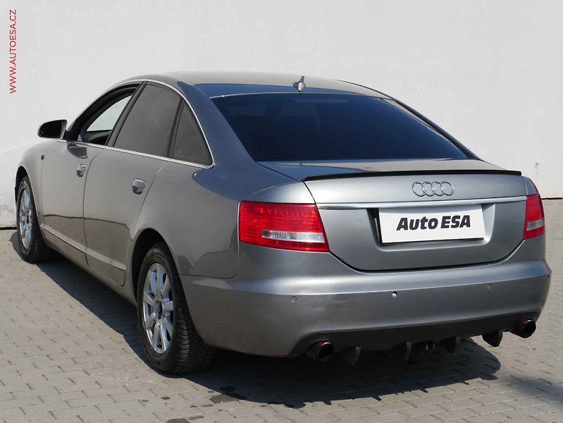 Audi A6 (2004) 3.0 TDi Quattro, AT, navi - fotka 6 z 21