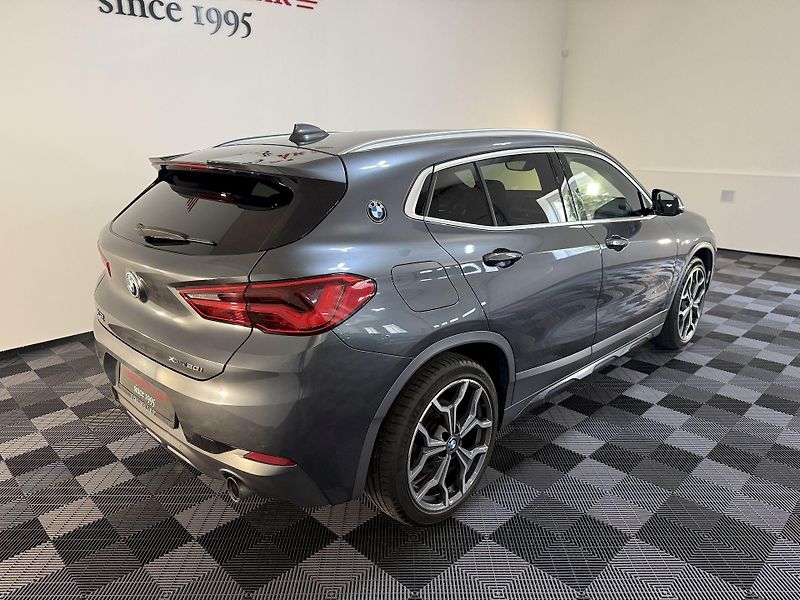 BMW X2 xDrive20i M-Sport LED 1.Maj - fotka 4 z 36