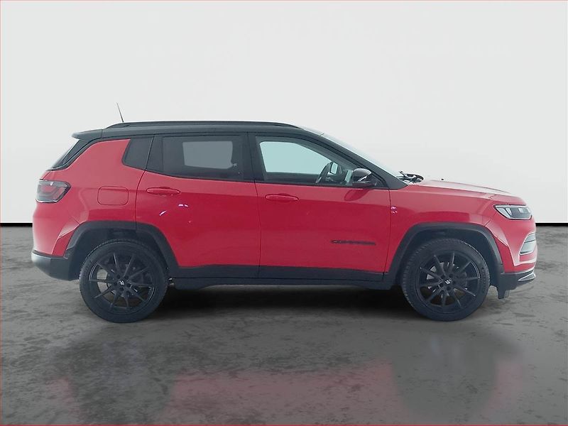 Jeep Compass (2024) 1.5 Turbo e-Hybrid - fotka 6 z 18