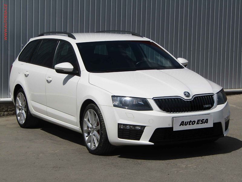 Škoda Octavia (2013) 2.0TDi, RS, DSG, navi, bixen - fotografie inzerátu