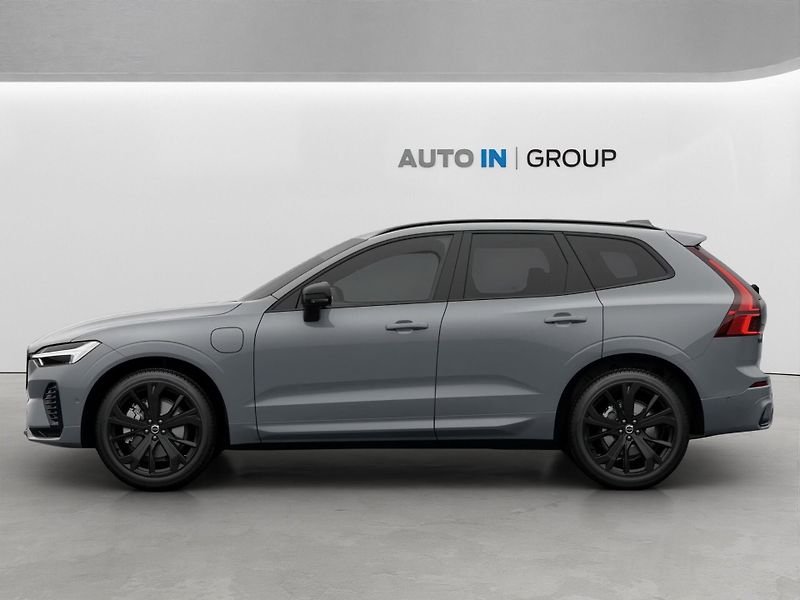 Volvo XC60 (2026) Black Edition Plus T6,4X4 - fotka 2 z 8
