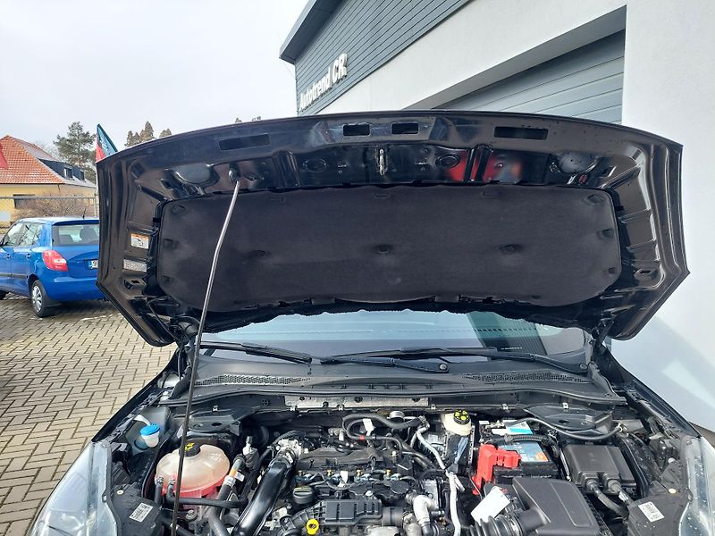 Ford Kuga (2021) III. TDCi ST Line  88kW - fotka 37 z 45