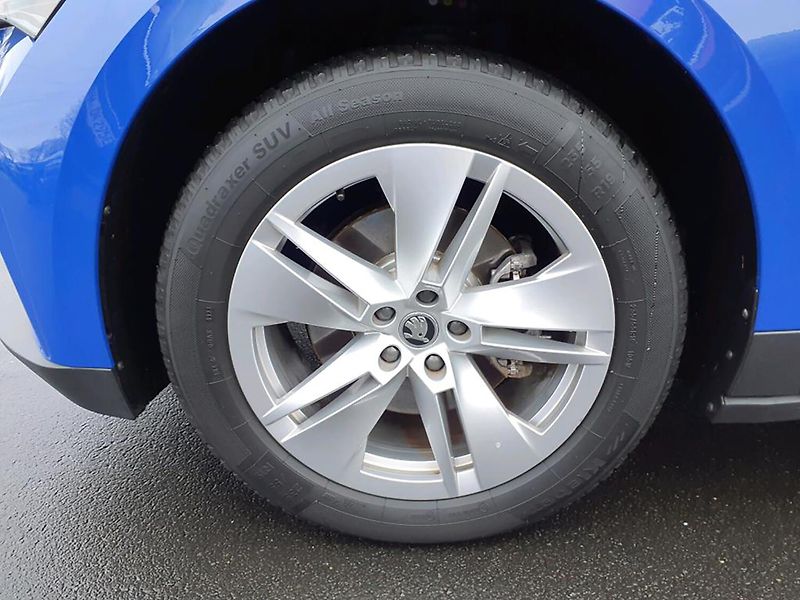 Škoda Enyaq (2023) Loft 52 kWh - fotka 7 z 10