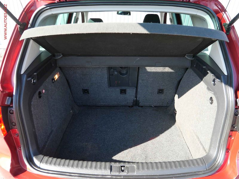 Volkswagen Tiguan (2009) 2.0 TDi 4x4, ČR, Xenon, AC - fotka 7 z 17