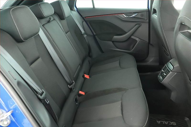 Škoda Scala (2024) Drive 1.0 TSI - fotka 7 z 15
