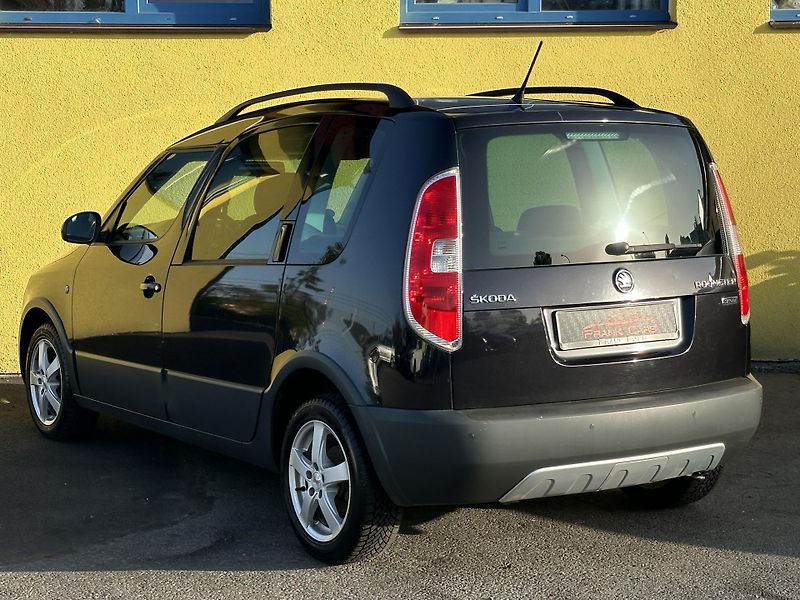 Škoda Roomster (2013) SCOUT 1.2TSI/63kW AC * 2.Maj.  - fotka 3 z 33