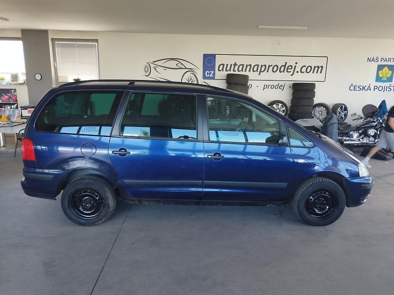 Volkswagen Sharan (2001) 1,9TDI,85KW,7MÍST,TAŽNÝ,KLIMA - fotka 4 z 18