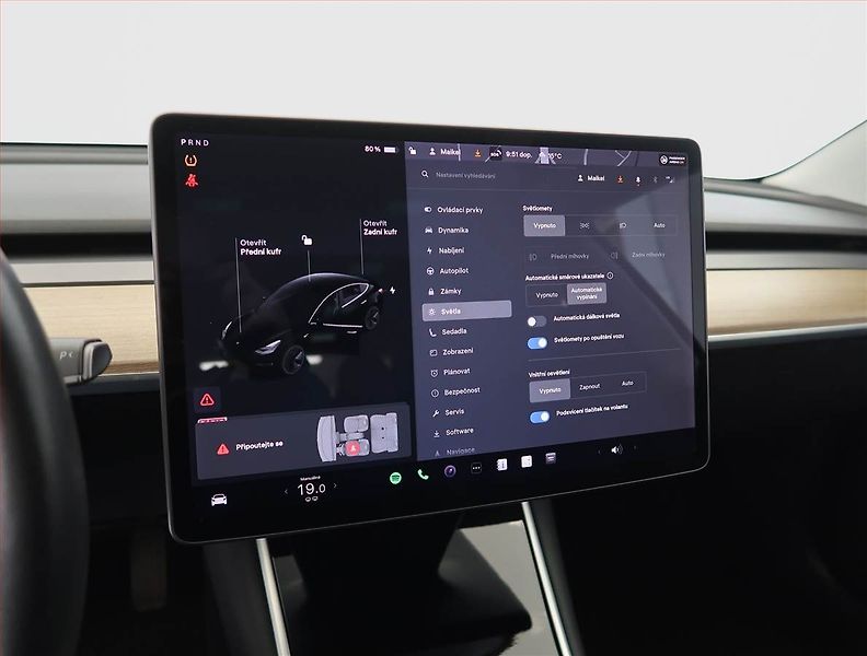 Tesla Model 3 (2019) Std Range Plus 52kWh, SoH 78% - fotka 22 z 32