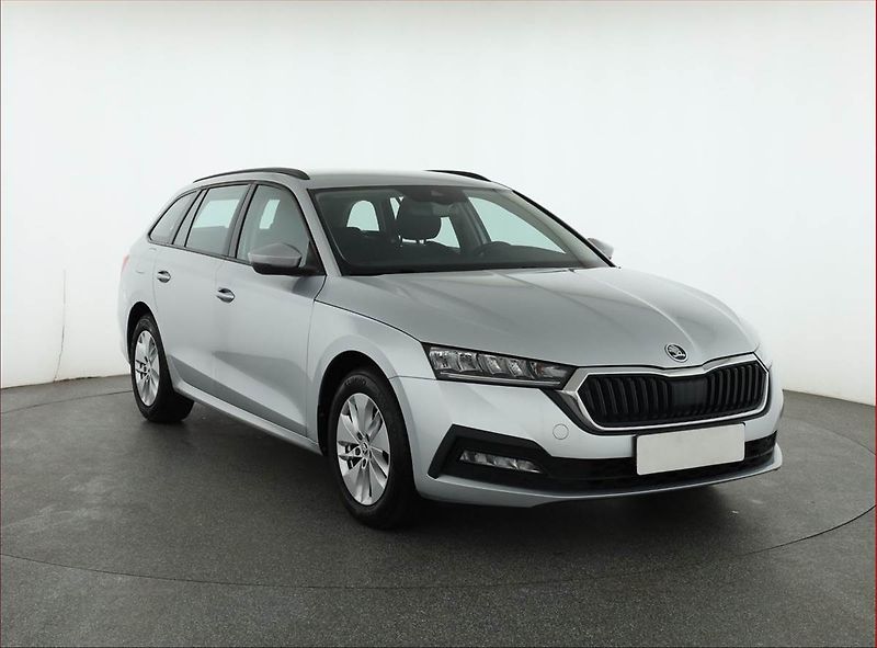 Škoda Octavia (2022) Ambition 2.0 TDI, ČR,1.maj - fotografie inzerátu
