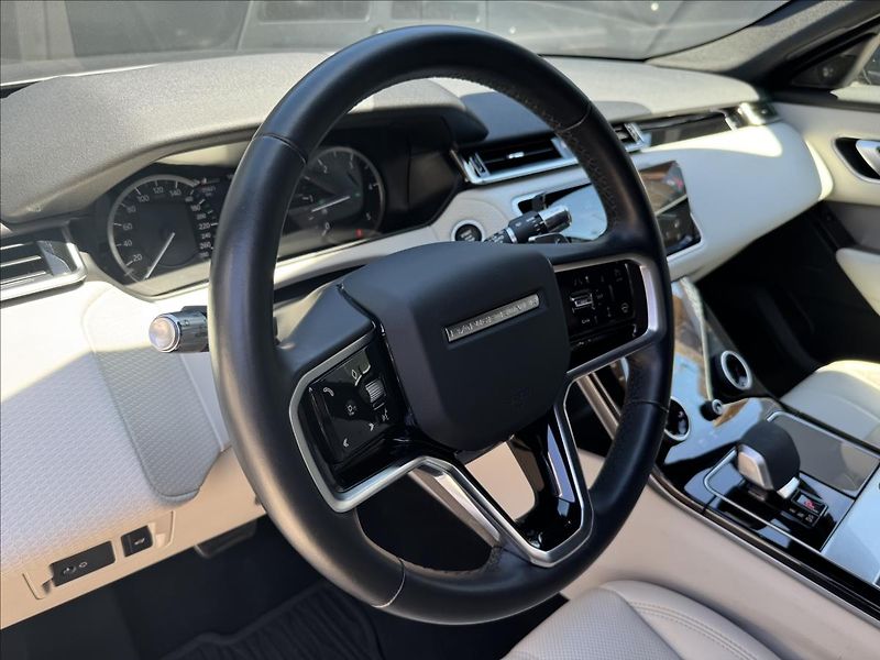Land Rover Range Rover Velar 3,0 D300 R-DYNAMIC SE AWD DPH - fotka 11 z 36