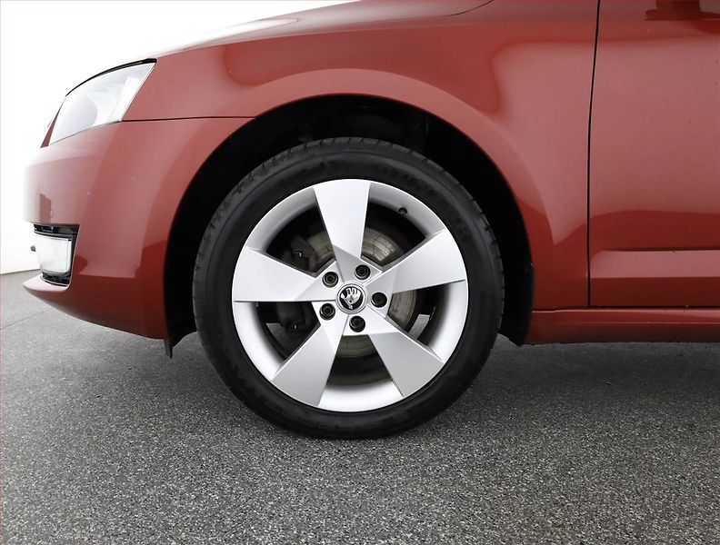Škoda Octavia (2015) 2.0 TDI, Tempomat - fotka 19 z 19