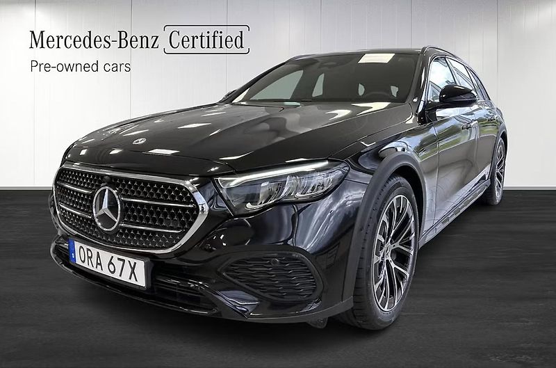 Mercedes-Benz Třídy E 300d e AllTerrain Béžová kůže - fotka 1 z 19