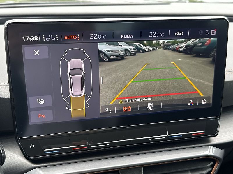 Cupra Formentor (2024) 1.5 TSI DSG - fotka 12 z 33