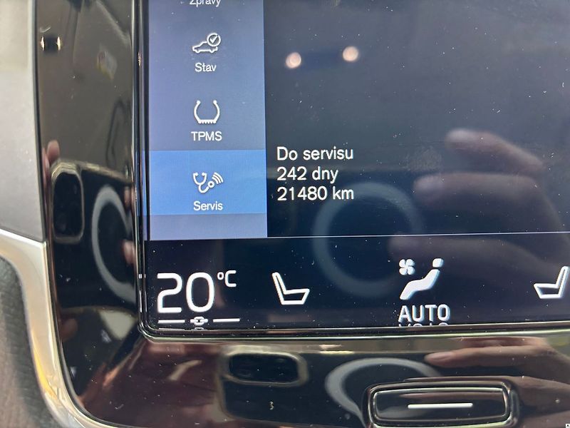 Volvo XC90 D5/2019/MOMENTUM.DPH.ZÁRUKA 12 - fotka 16 z 58