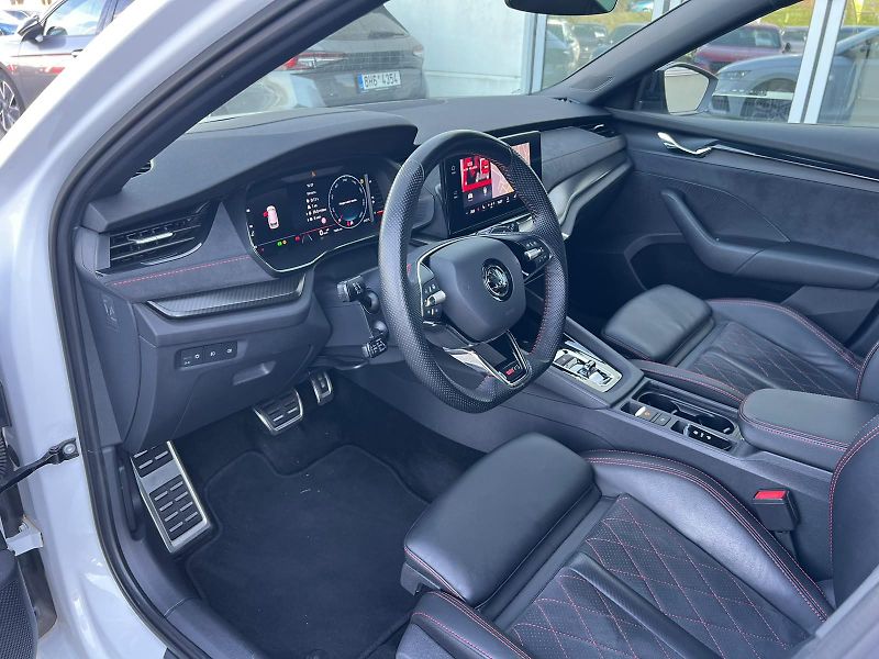Škoda Octavia RS 2,0 TDI 147 KW 4x4 DSG - fotka 10 z 29