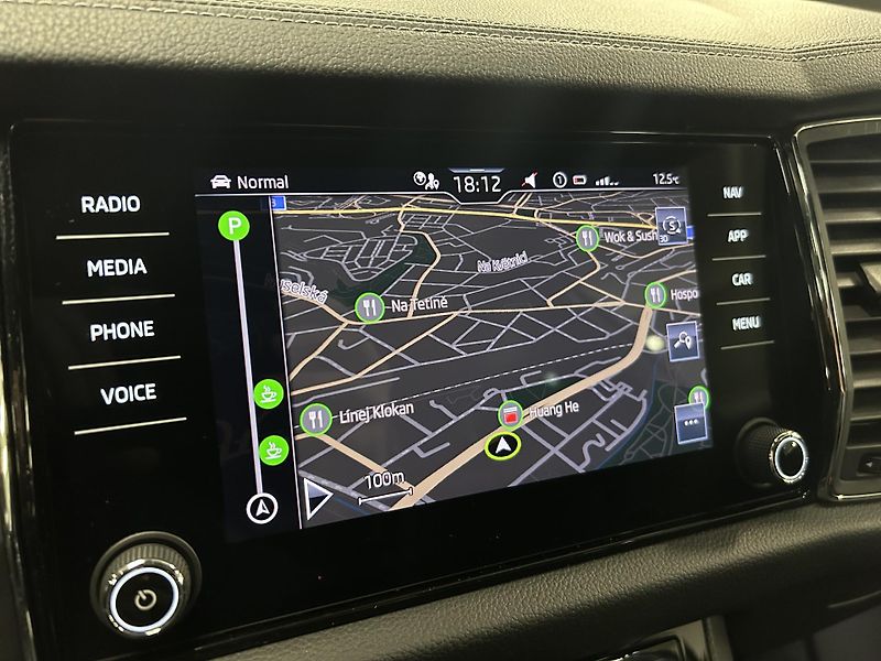 Škoda Kodiaq (2023) 2.0TDi L&K 4x4 7míst Panor 360 - fotka 23 z 52