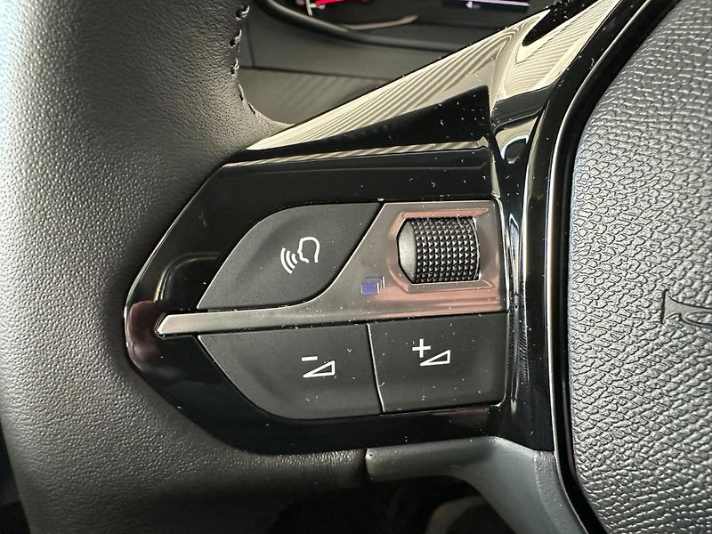 Peugeot 208 (2026) EDITION Turbo 100 MAN6 - fotka 16 z 18